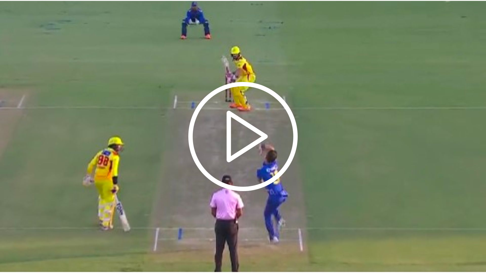 [Watch] Trent Boult's Heroics Stun Du Plessis, Santner In MLC 2023 Challenger